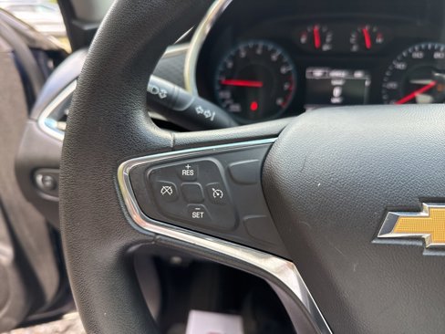 Used 2017 Chevrolet Malibu LT image 20
