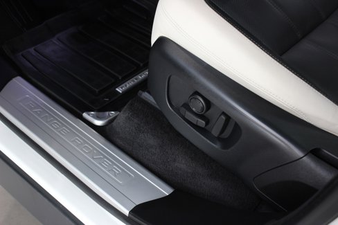 Used 2020 Land Rover Range Rover Sport HST image 26