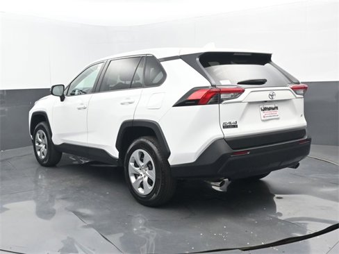 Used 2023 Toyota RAV4 LE image 3