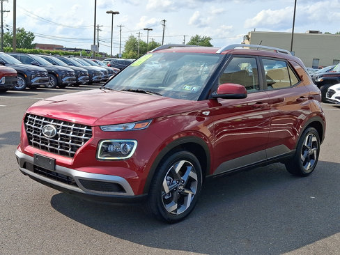 Certified 2024 Hyundai Venue Limited image 3