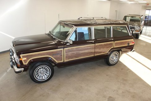 Used 1989 Jeep Grand Wagoneer image 33