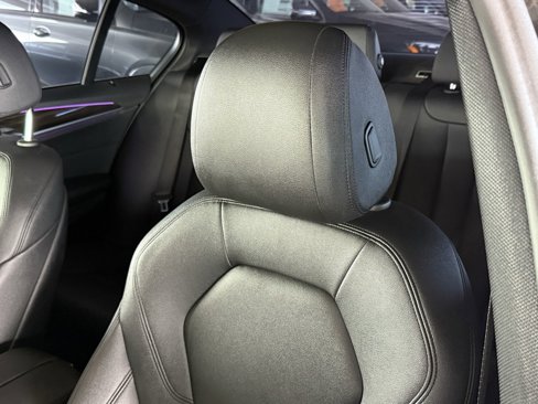 Used 2018 BMW 530i image 6