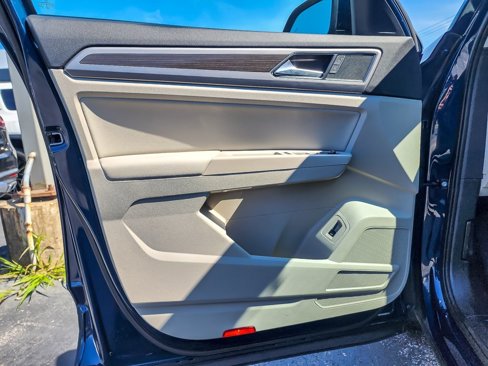 Used 2019 Volkswagen Atlas SE w/ Panoramic Sunroof Package image 17