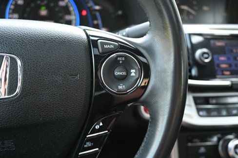 Used 2015 Honda Accord Touring image 19