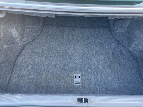 Used 2002 Lincoln LS image 30