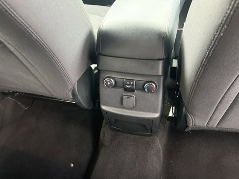 Used 2019 Ford Explorer XLT w/ Equipment Group 201A image 10