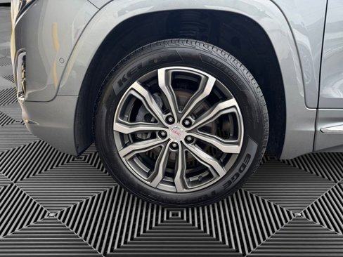 Used 2020 GMC Terrain Denali w/ Denali Premium Package image 9