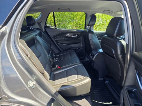 Used 2021 GMC Terrain SLT image 43