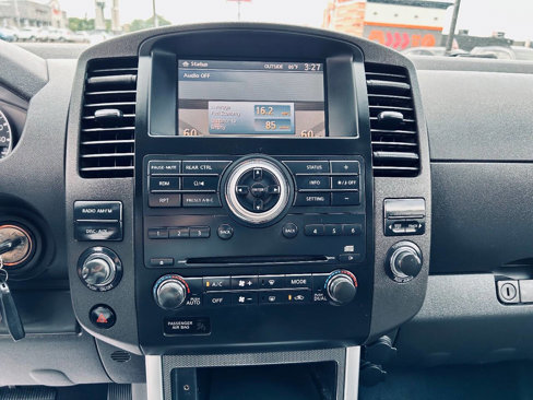 Used 2012 Nissan Pathfinder SV image 15