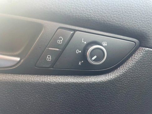 Used 2014 Volkswagen Passat 1.8T Sport image 11