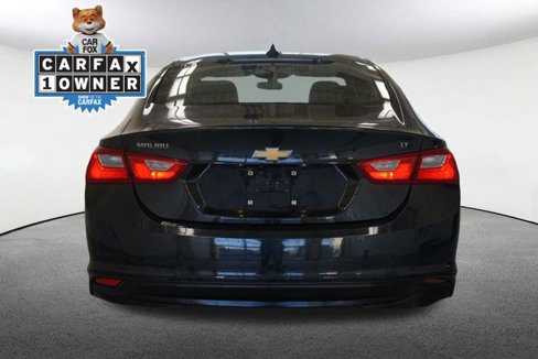 Used 2017 Chevrolet Malibu LT image 12