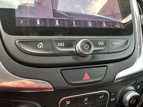Used 2020 Chevrolet Equinox Premier image 23
