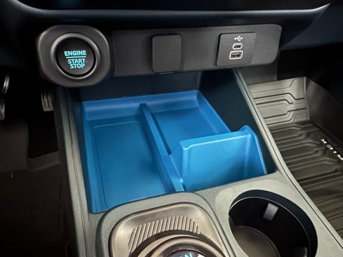 New 2025 Ford Maverick XLT image 40