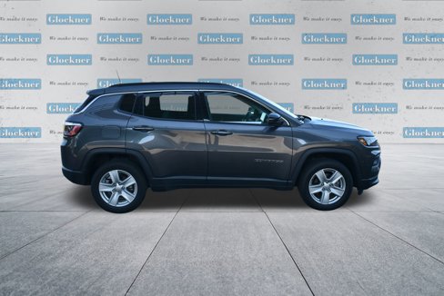 Used 2022 Jeep Compass Latitude image 4