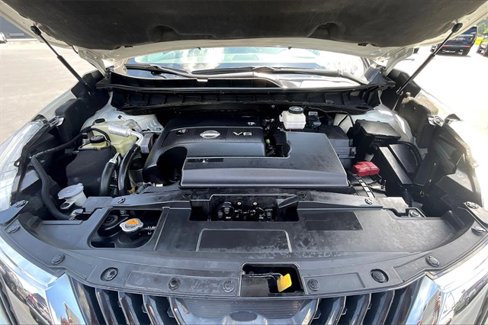 Used 2017 Nissan Murano Platinum image 10