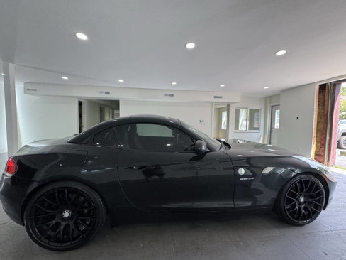 Used 2011 BMW Z4 sDrive35i image 7