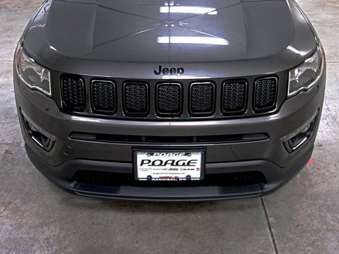 Used 2018 Jeep Compass Latitude image 16