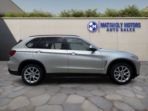 Used 2016 BMW X5 xDrive35i image 2