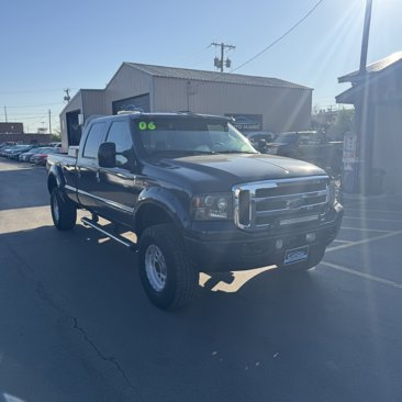 Used 2006 Ford F250 XLT image 1
