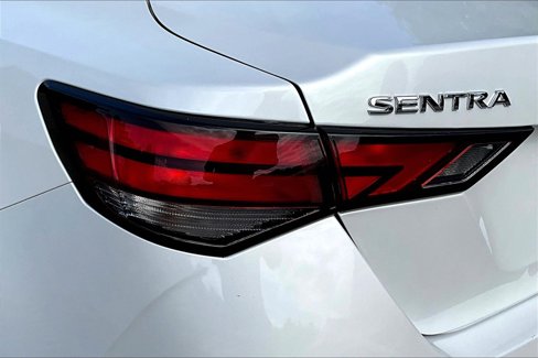 Used 2020 Nissan Sentra SV image 23