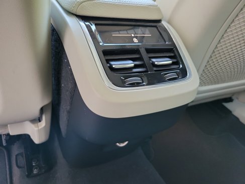 Used 2019 Volvo XC60 T5 Inscription w/ Protection Package Premier image 20