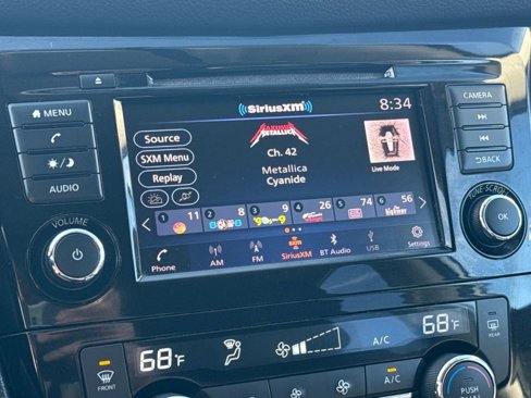 Used 2018 Nissan Rogue SV image 22