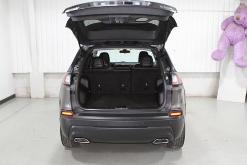 Used 2019 Jeep Cherokee Latitude Plus w/ Cold Weather Group image 31