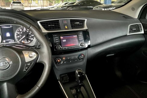 Used 2017 Nissan Sentra SV image 6