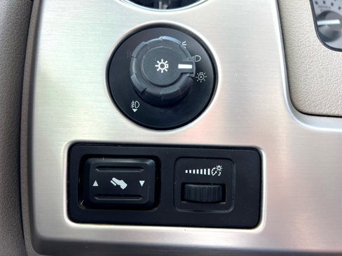 Used 2009 Ford F150 Platinum image 26