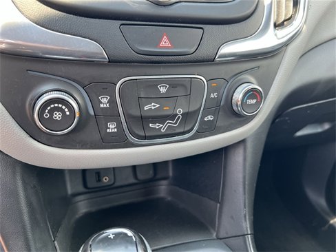 Used 2018 Chevrolet Equinox LS image 16