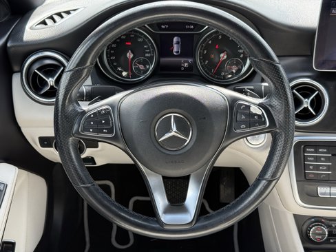 Used 2019 Mercedes-Benz CLA 250 image 15