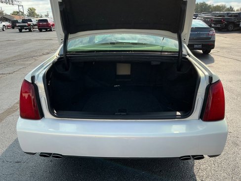 Used 2004 Cadillac De Ville image 23