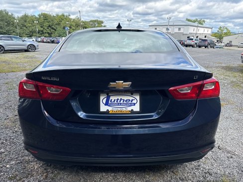 Used 2017 Chevrolet Malibu LT image 10