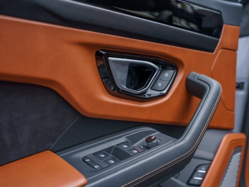 Used 2022 Lamborghini Urus image 27