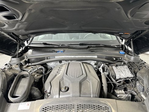 Certified 2024 Porsche Macan image 39
