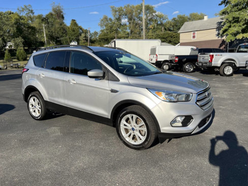 Used 2018 Ford Escape SE image 3
