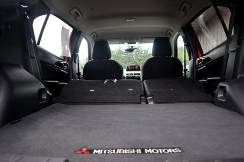 Used 2018 Mitsubishi Eclipse Cross LE image 50