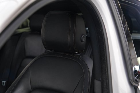 Used 2017 Jaguar F-PACE Prestige image 23