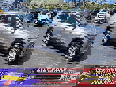 Used 2024 Chevrolet Trax LS image 1