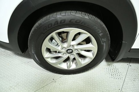 Used 2016 Hyundai Tucson SE w/ Option Group 02 image 18