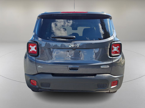 Used 2022 Jeep Renegade Latitude w/ Convenience Group image 9