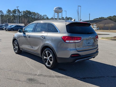 Used 2016 Kia Sorento EX image 9