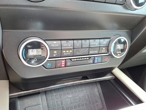 Certified 2020 Ford Expedition Limited w/ Equipment Group 301A image 16