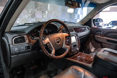 Used 2012 GMC Yukon XL Denali image 3