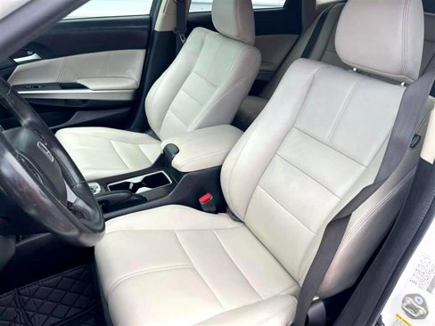 Used 2015 Honda Crosstour EX-L image 11