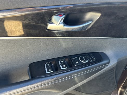 Used 2018 Kia Sorento EX image 11