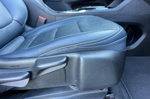Certified 2022 Chevrolet Bolt EUV Premier w/ Sun & Sound Package image 21