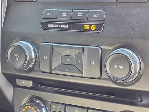 Used 2018 Ford F150 XLT image 8
