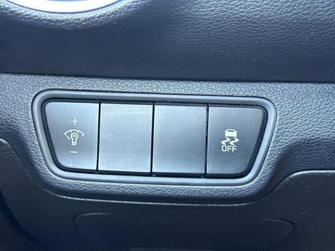Used 2023 Kia Forte LXS image 19