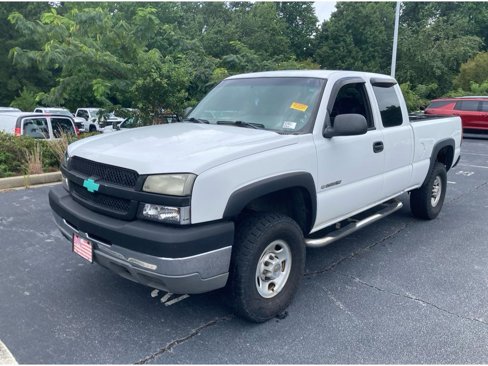 Used 2004 Chevrolet Silverado 2500 W/T image 2